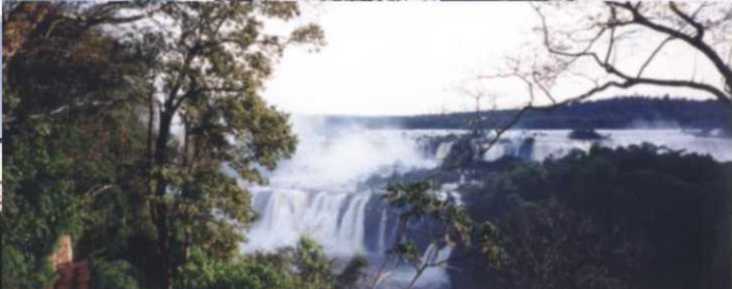 iguazu_br.jpg (20078 byte)